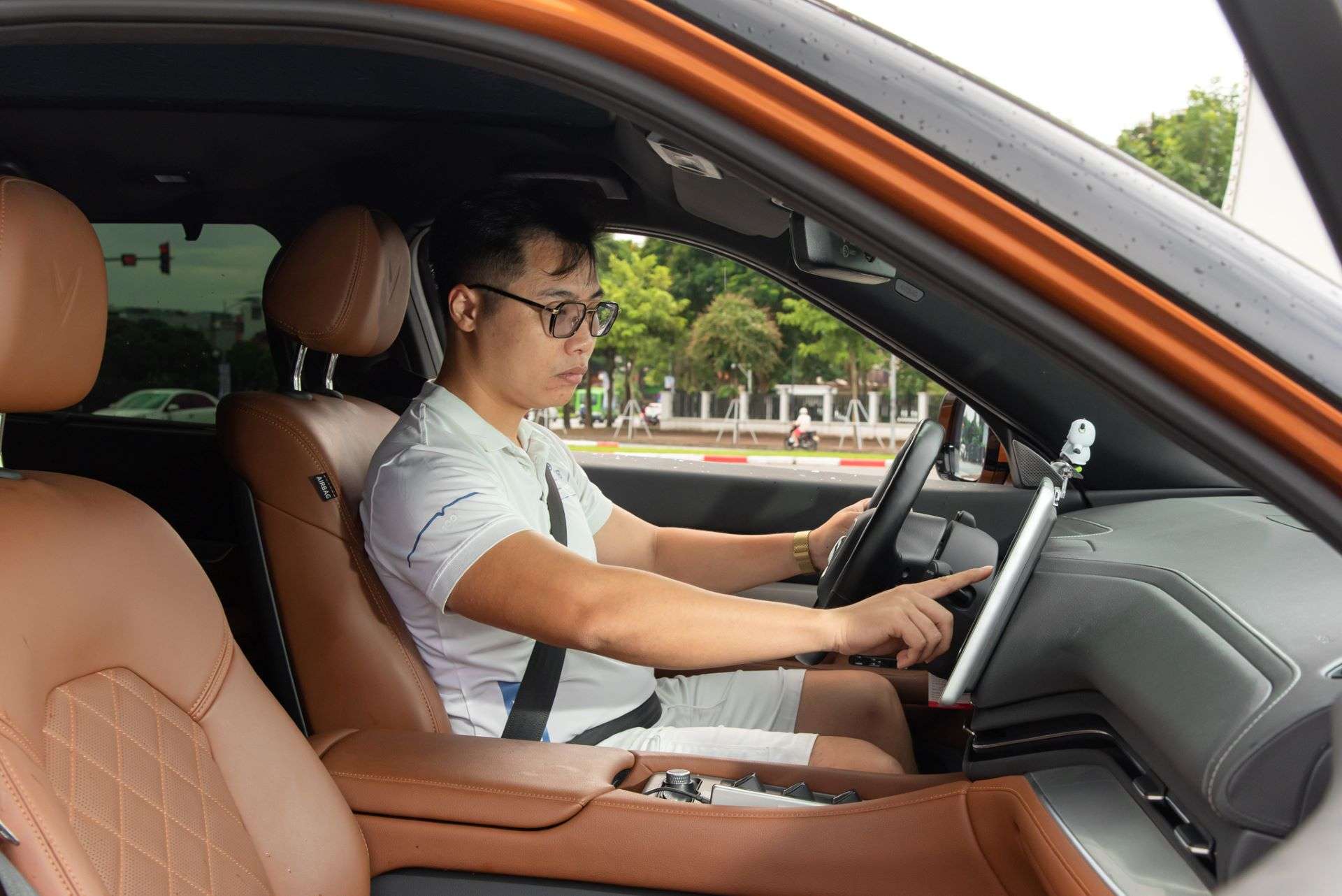 VinFast VF 9 và những giá trị khó tìm thấy ở những dòng xe cùng tầm giá 36 1